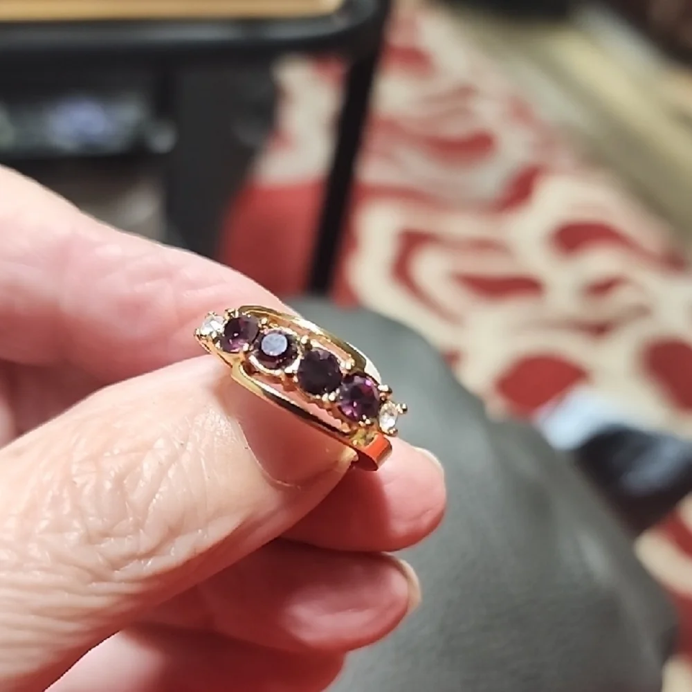 Avon Goldtone Ring Purple Gemstones